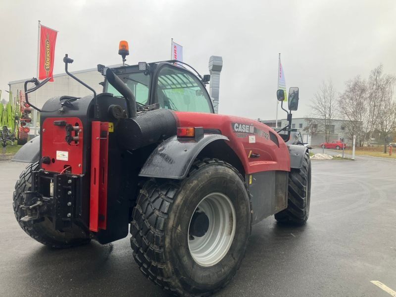 Case IH 742 FARMLIFT