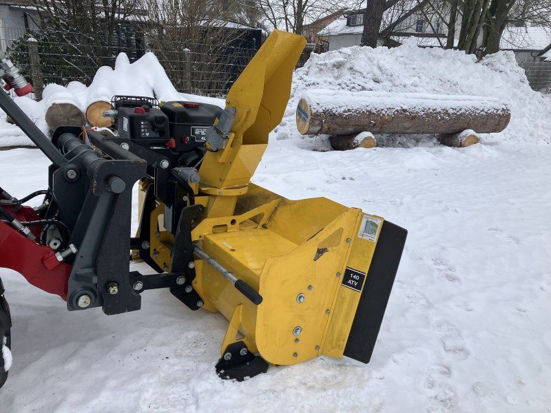 Mauch Htrac Schneefräse mit Aufbaumotor