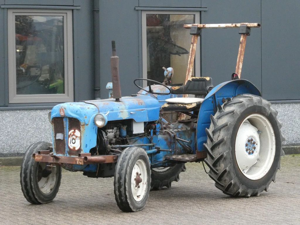 Ford Dexta 2wd / Margetrekker / Kruipbak / Kenteken