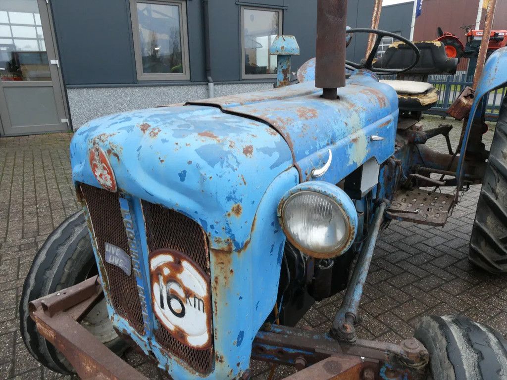 Ford Dexta 2wd / Margetrekker / Kruipbak / Kenteken