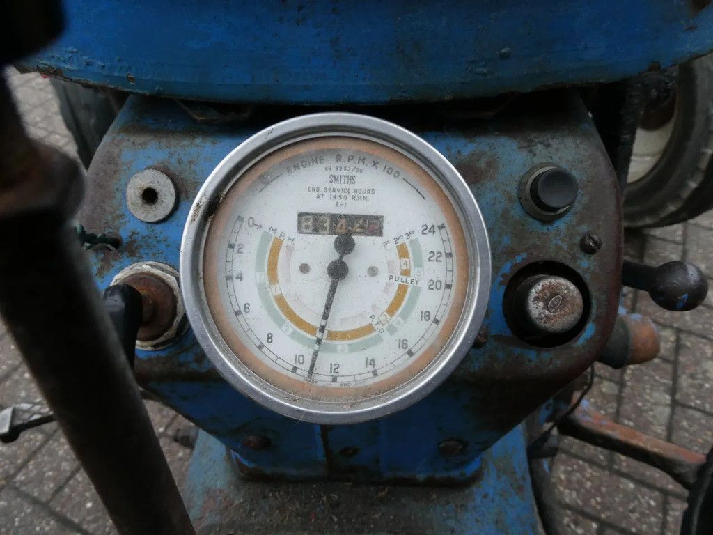 Ford Dexta 2wd / Margetrekker / Kruipbak / Kenteken