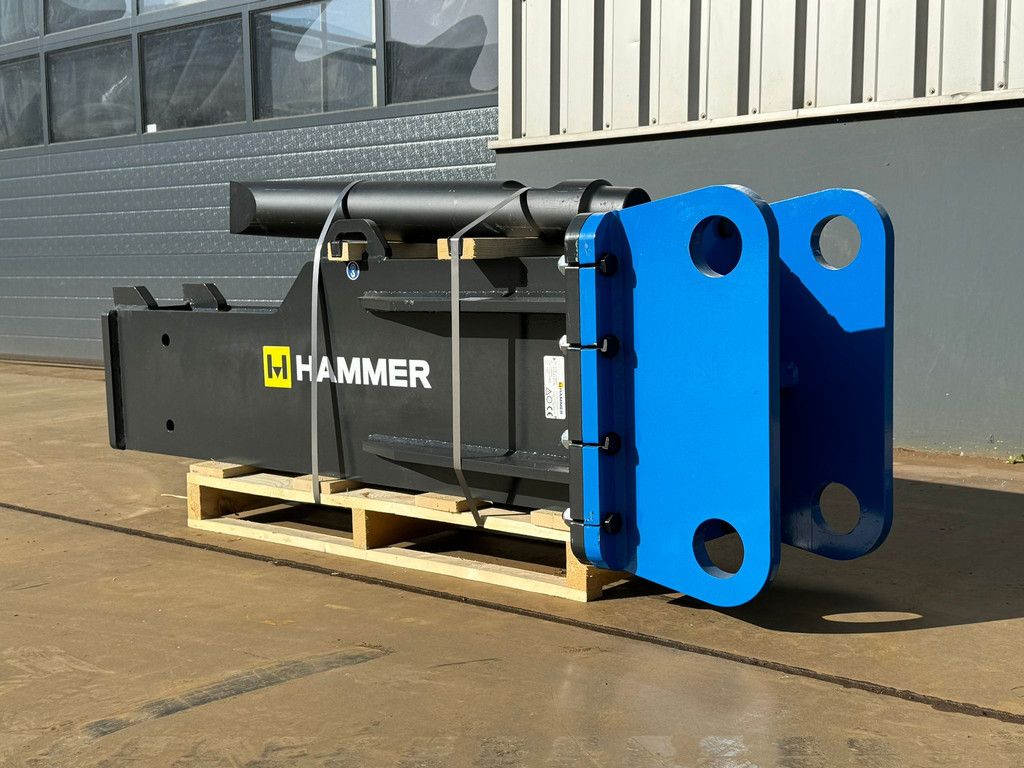 Hammer HS1700 fits 18-24 Ton excavator