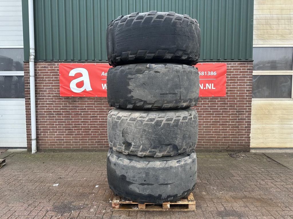 Bandenmarkt 24x20.5 - Gebruikt