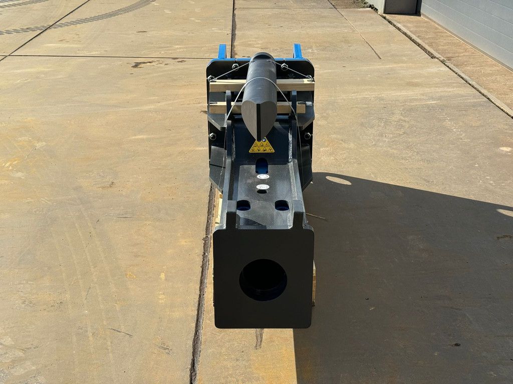 Hammer HS1700 fits 18-24 Ton excavator