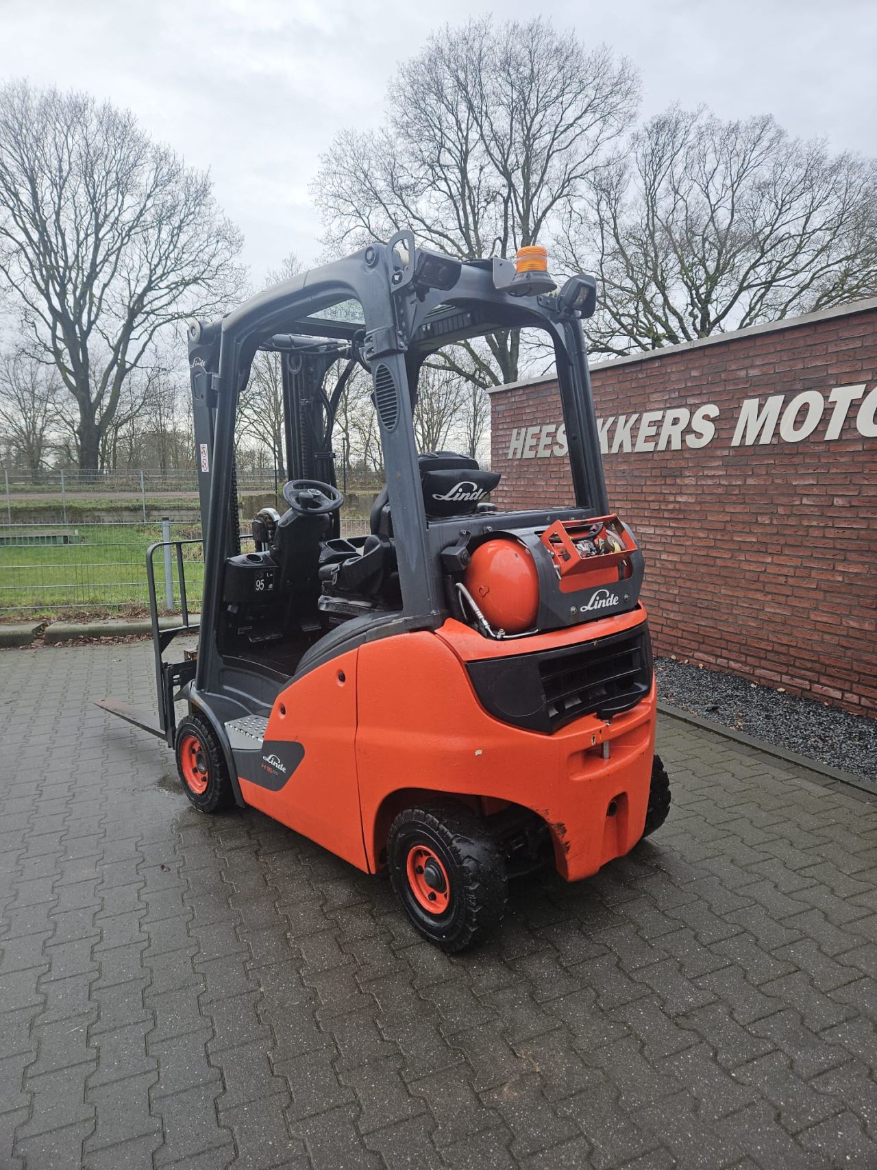 Linde H16T heftruck