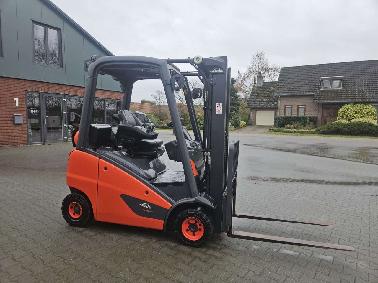 Linde H16T heftruck
