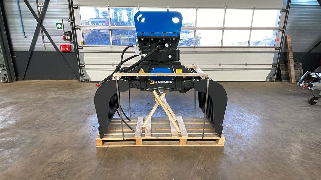 Hammer GR210D (fits 24-35 ton excavator)