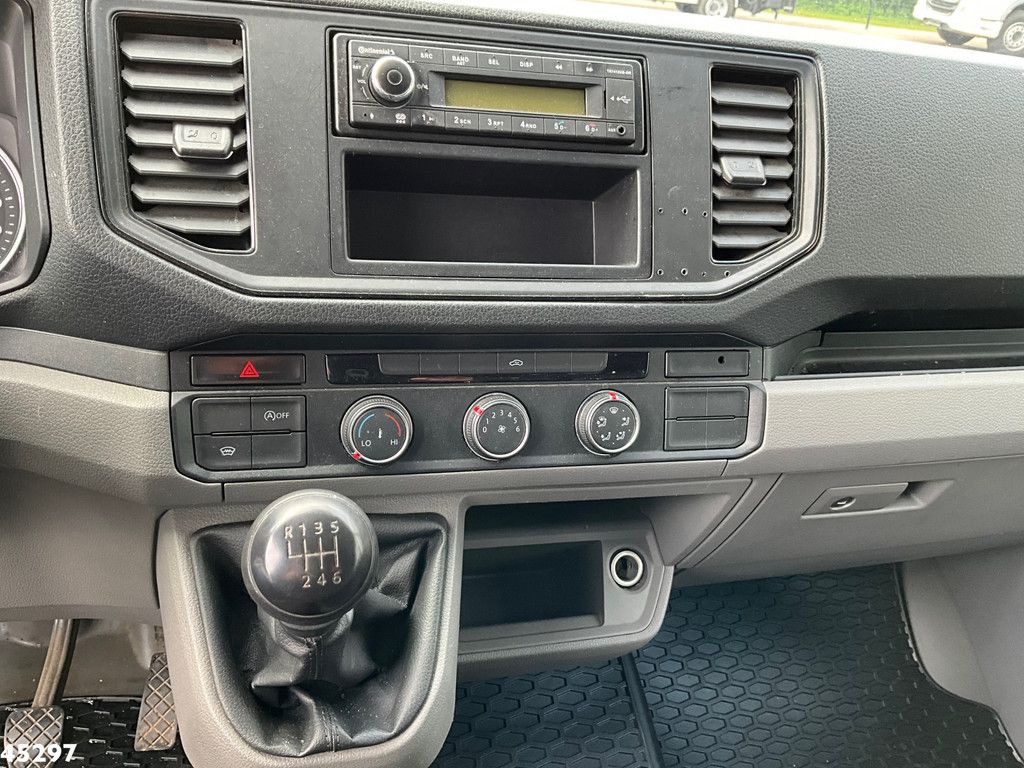 Volkswagen Crafter 35 2.0 TDI met Nieuwe Oprijcarrosserie