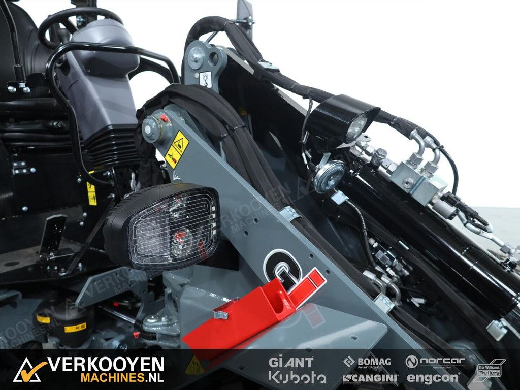 2026 Giant G2700 X-tra HD+ VK10496