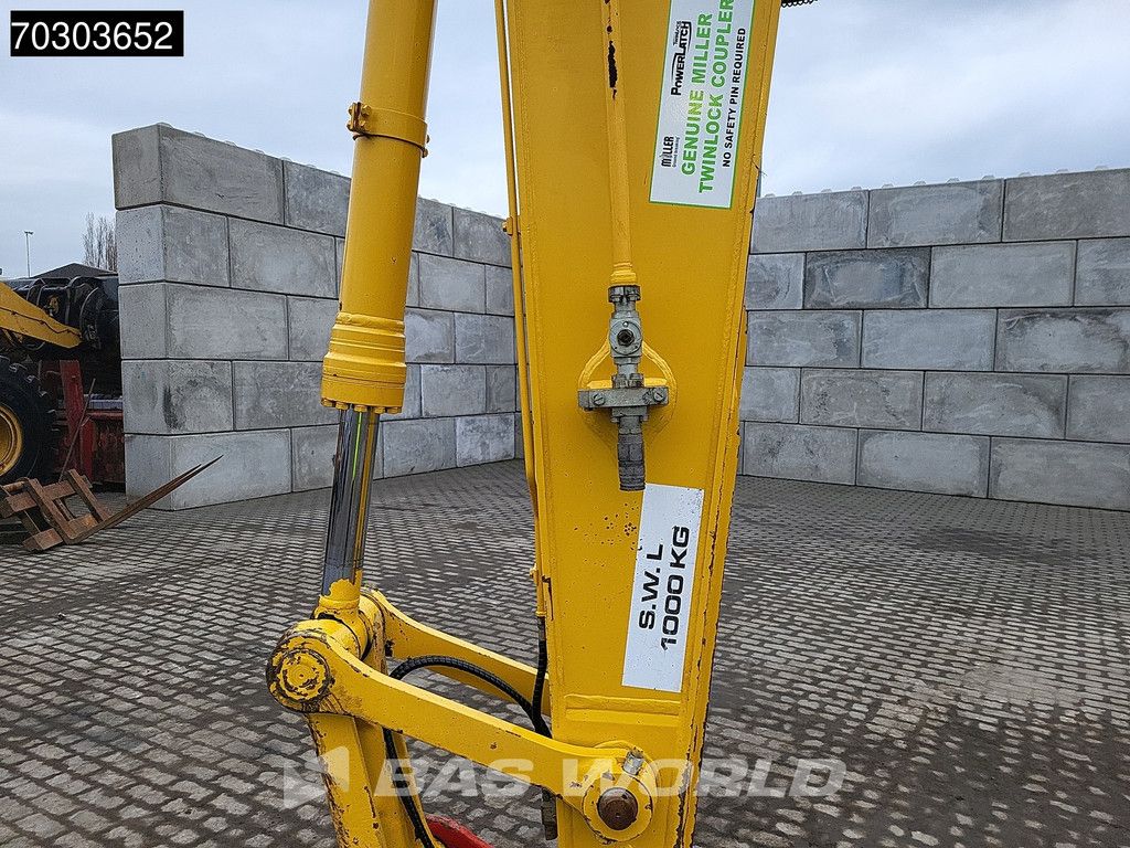 Komatsu PC210 LC-11E0 New Bucket