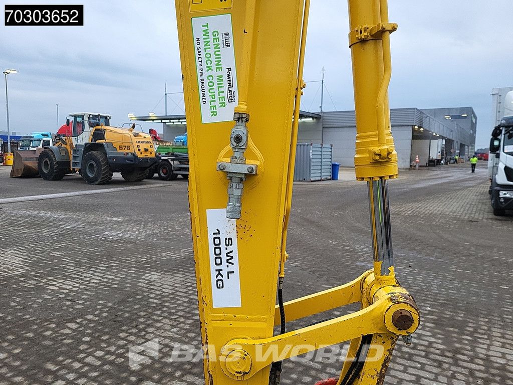 Komatsu PC210 LC-11E0 New Bucket