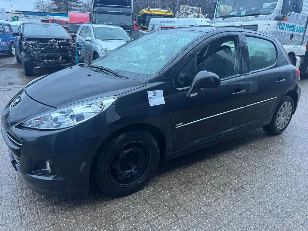 Peugeot 207 **EURO 5-AIRCO**