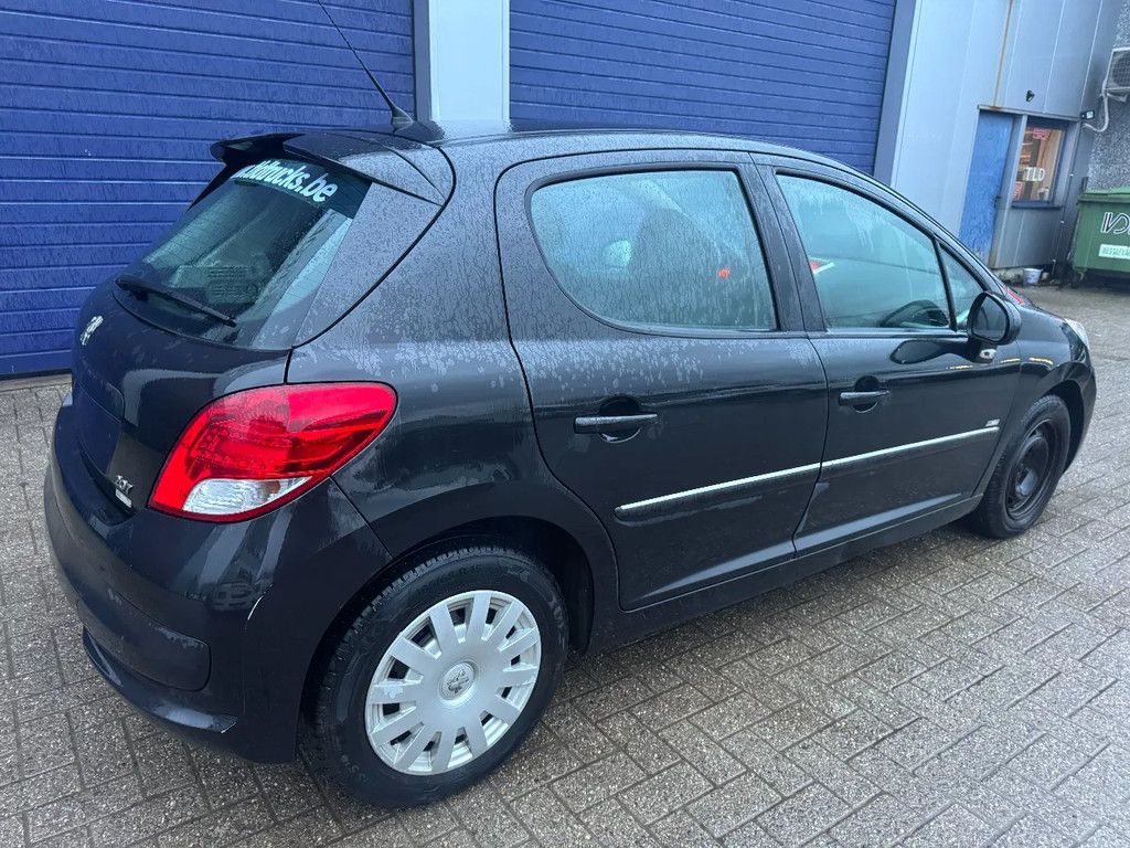 Peugeot 207 **EURO 5-AIRCO**