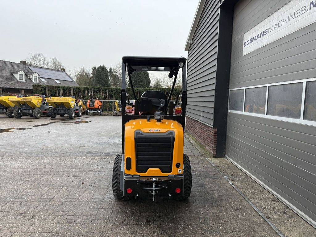 Giant G2300 HD minishovel NIEUW