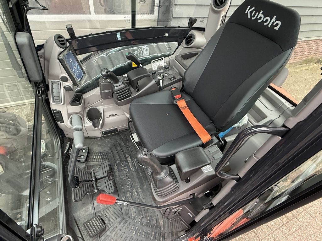 Kubota U56-5 minigraver NIEUW incl CW10 + 3 bakken