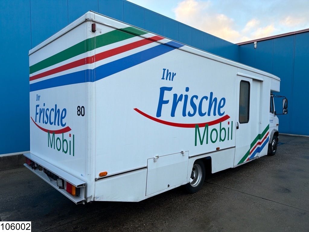 Mercedes Vario 814D Promotional Truck, Manual transmission