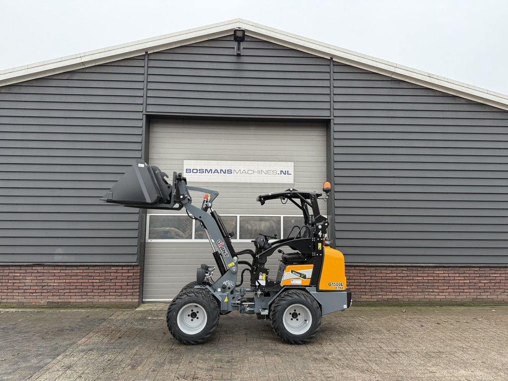 Giant G1500 L X-TRA minishovel NIEUW met kogeltrekhaak