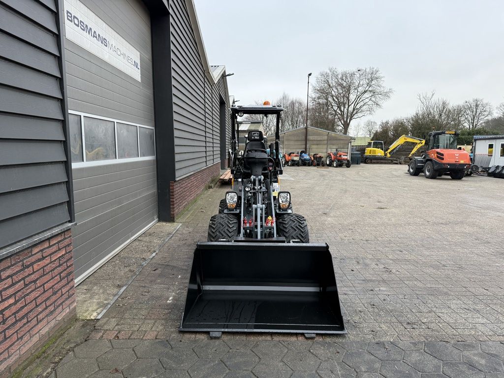 Giant G1500 L X-TRA minishovel NIEUW met kogeltrekhaak