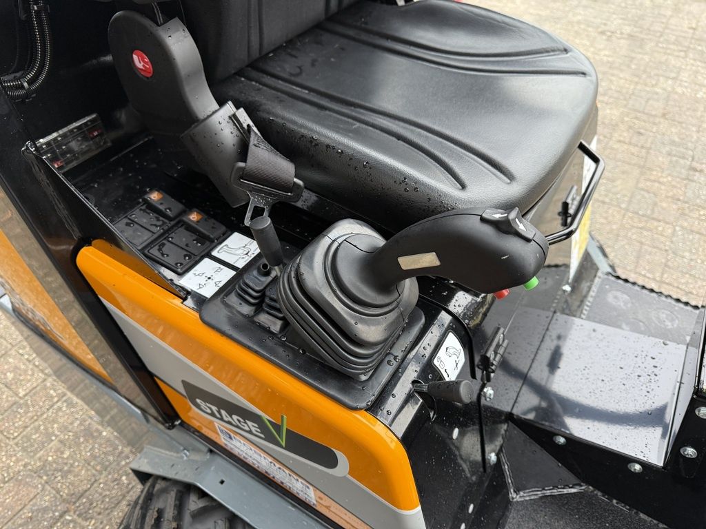 Giant G1500 L X-TRA minishovel NIEUW met kogeltrekhaak