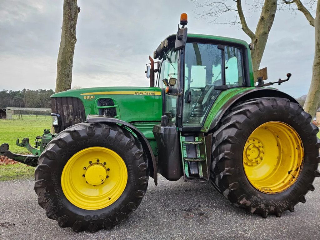 John Deere 6830 Premium Auto Power mit FZW Front-pto