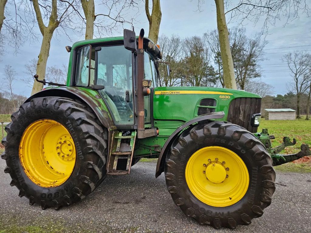 John Deere 6830 Premium Auto Power mit FZW Front-pto