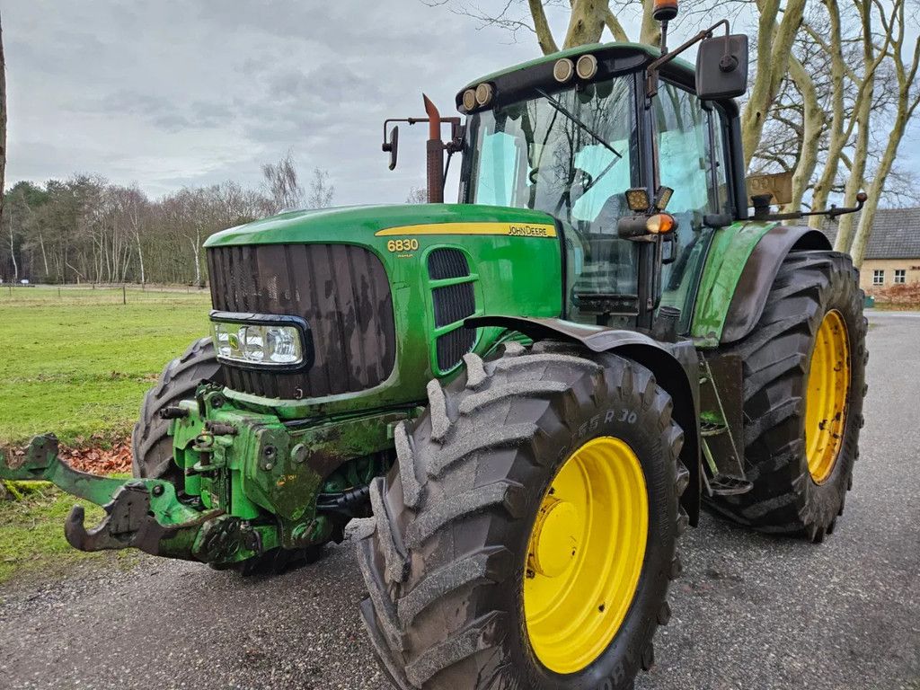 John Deere 6830 Premium Auto Power mit FZW Front-pto