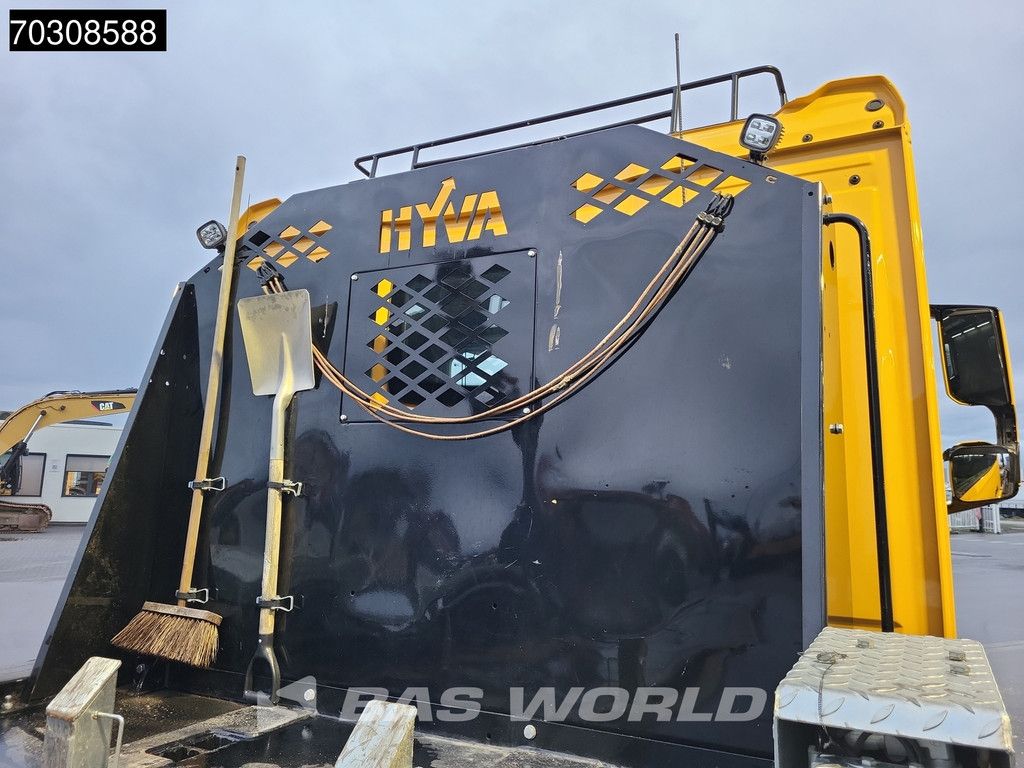 DAF XD 410 4X2 NL-Truck HYVA TS 2014 TAZ Skiploader remote control ACC Euro 6