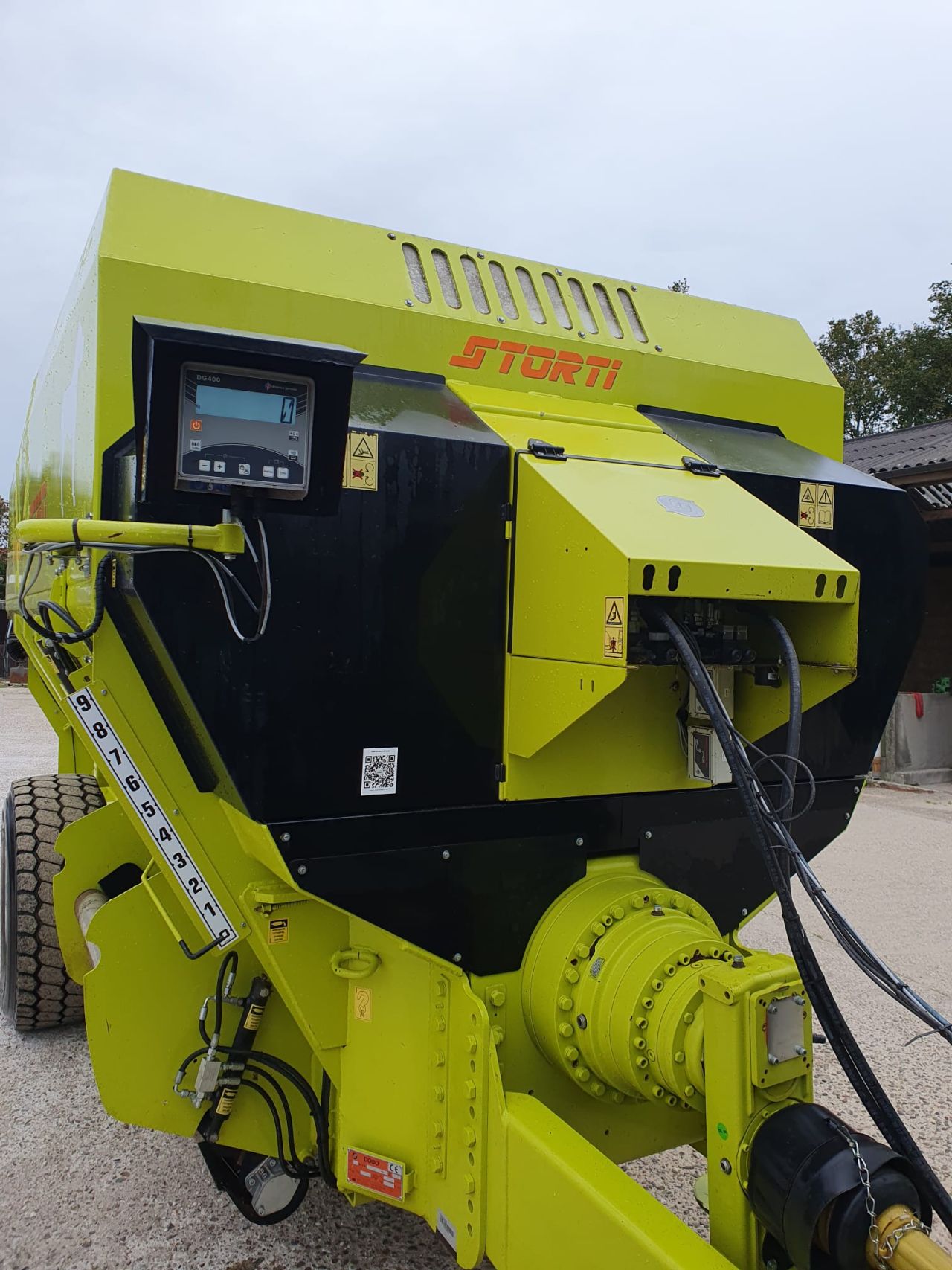 Storti Dogo MT 250 voermengwagen