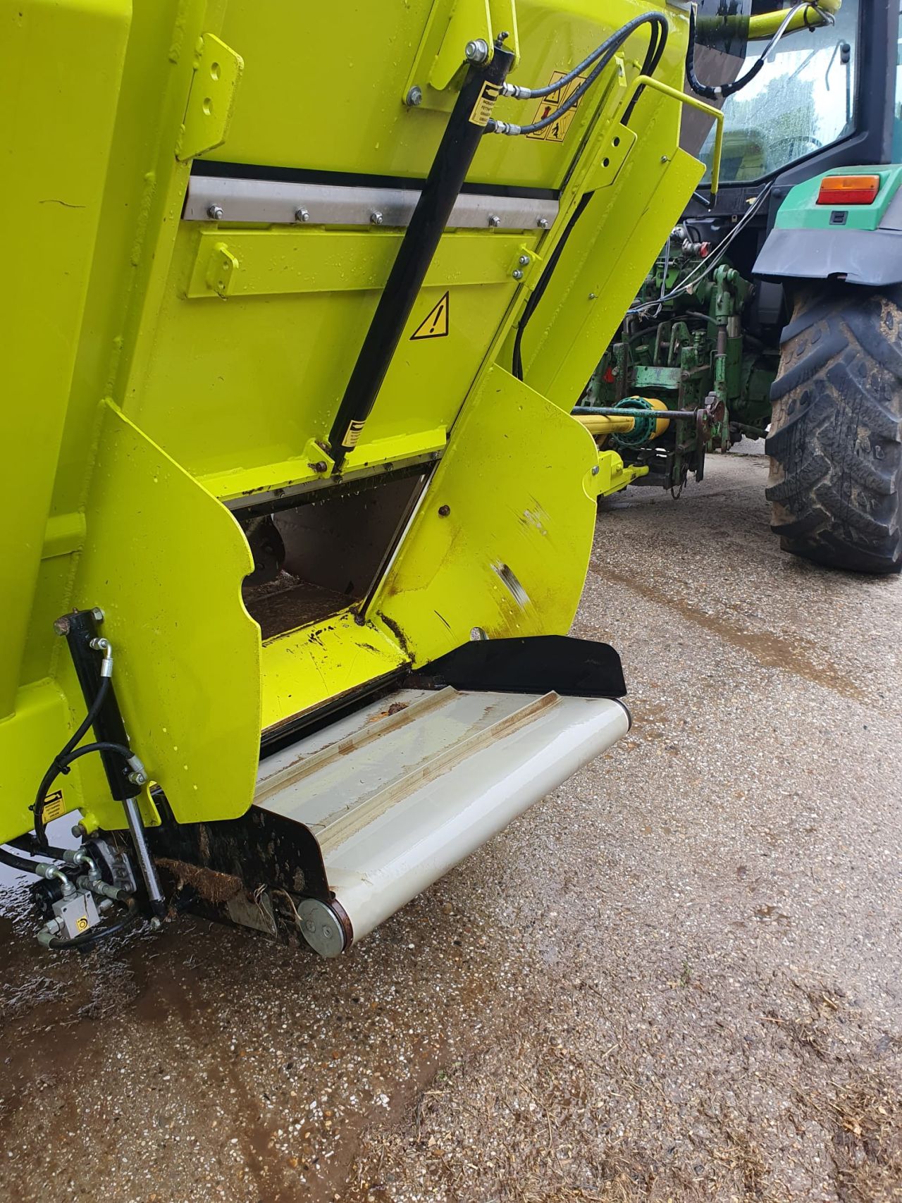 Storti Dogo MT 250 voermengwagen