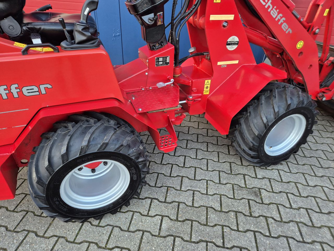 SCHAFFER 4048 SHOVEL MET KUBOTA 48PK EN KENTEKEN