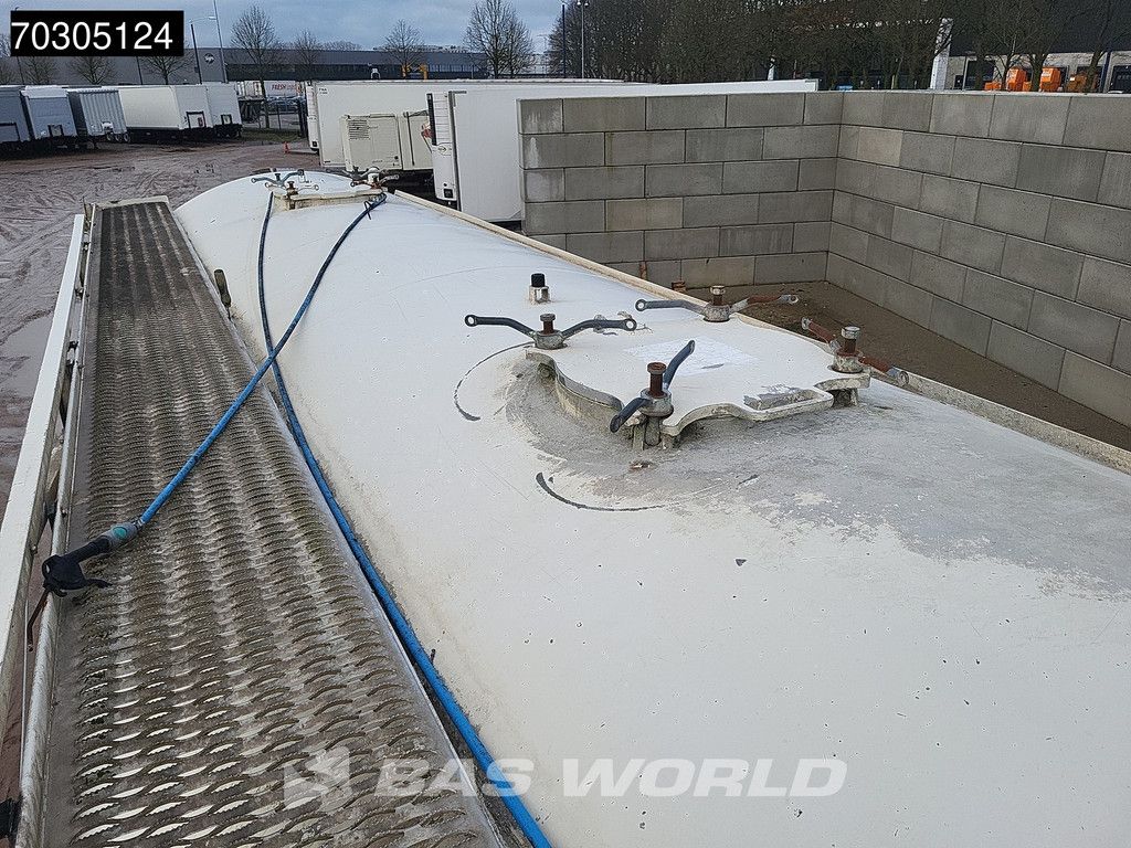 Feldbinder EUT35.3 3 axles 35000L