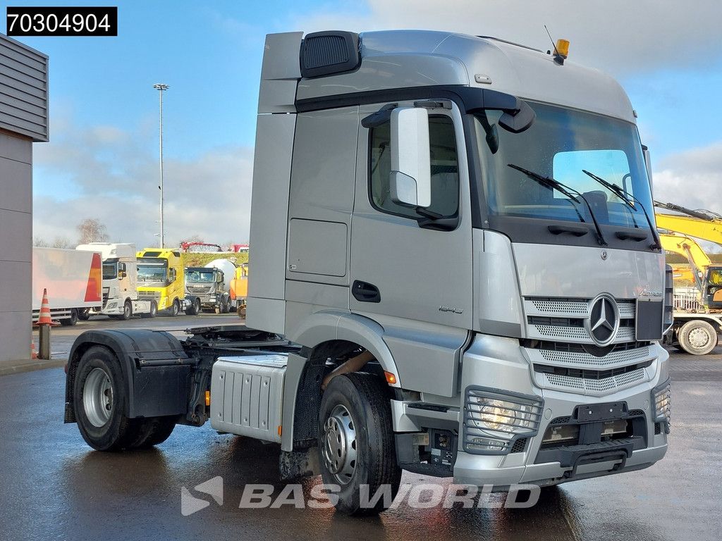 Mercedes Actros 1843 4X2 StreamSpace ADR