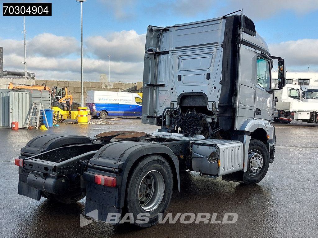 Mercedes Actros 1843 4X2 StreamSpace ADR