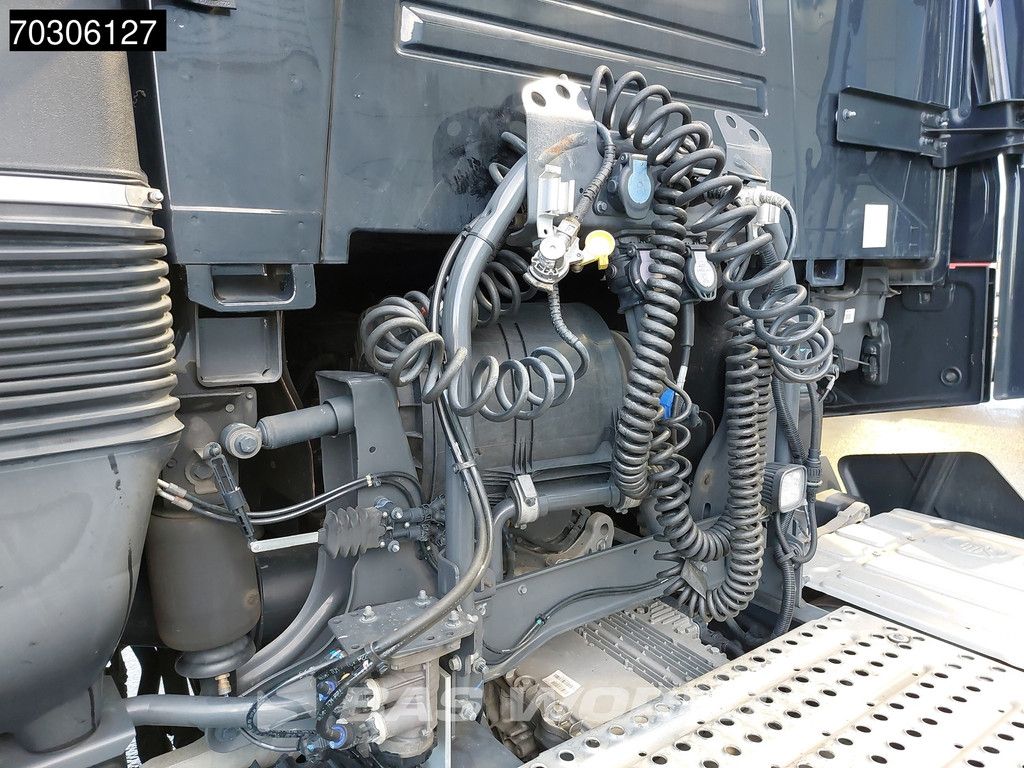 Renault T T 520 4X2 HIGH 2xTanks