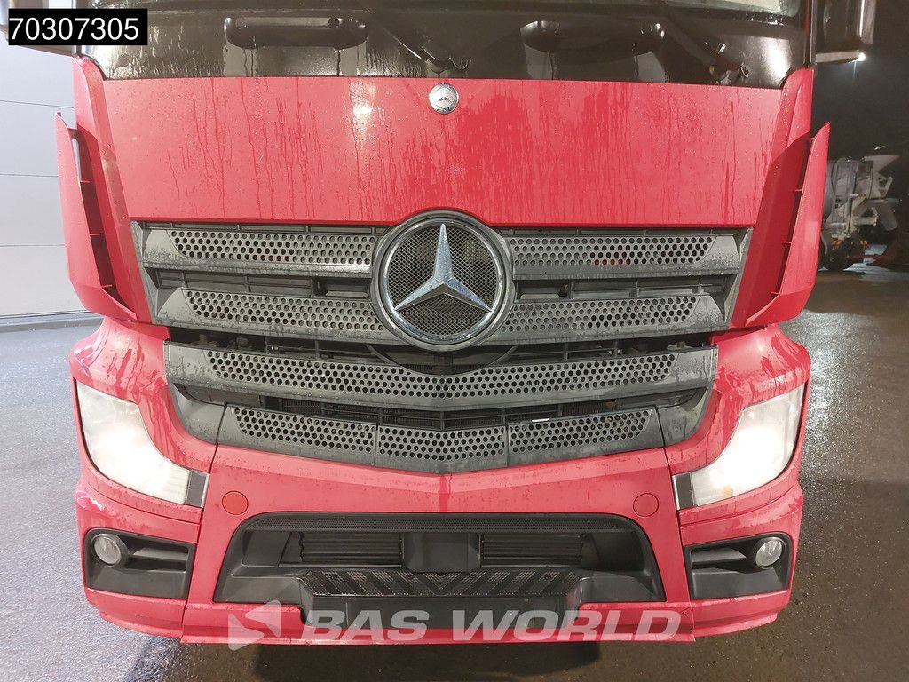 Mercedes Actros 1845 4X2 StreamSpace