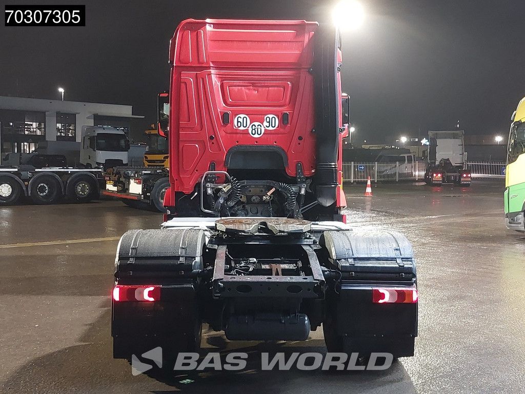Mercedes Actros 1845 4X2 StreamSpace