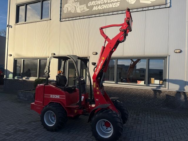 Schaffer 2336 bj15 3200u Minishovel Kniklader 4cil