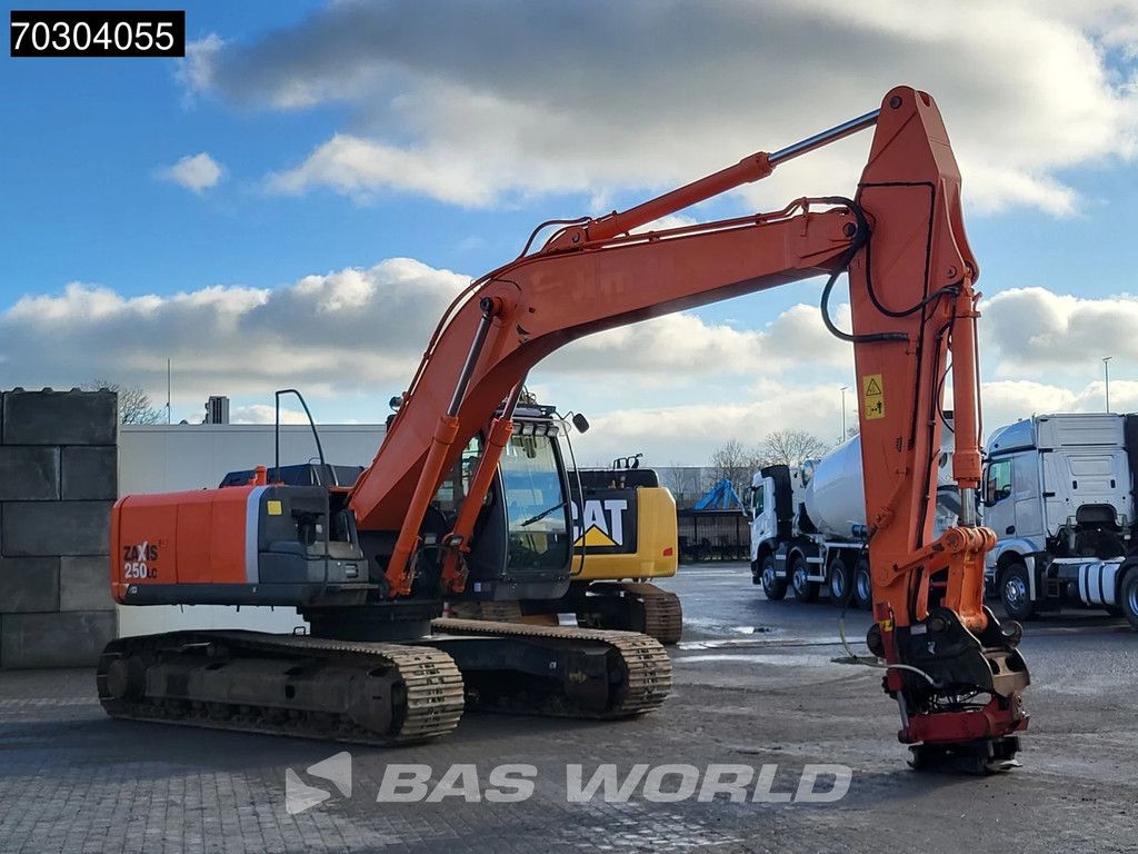 Hitachi ZX250 LC -3 Tiltrotator