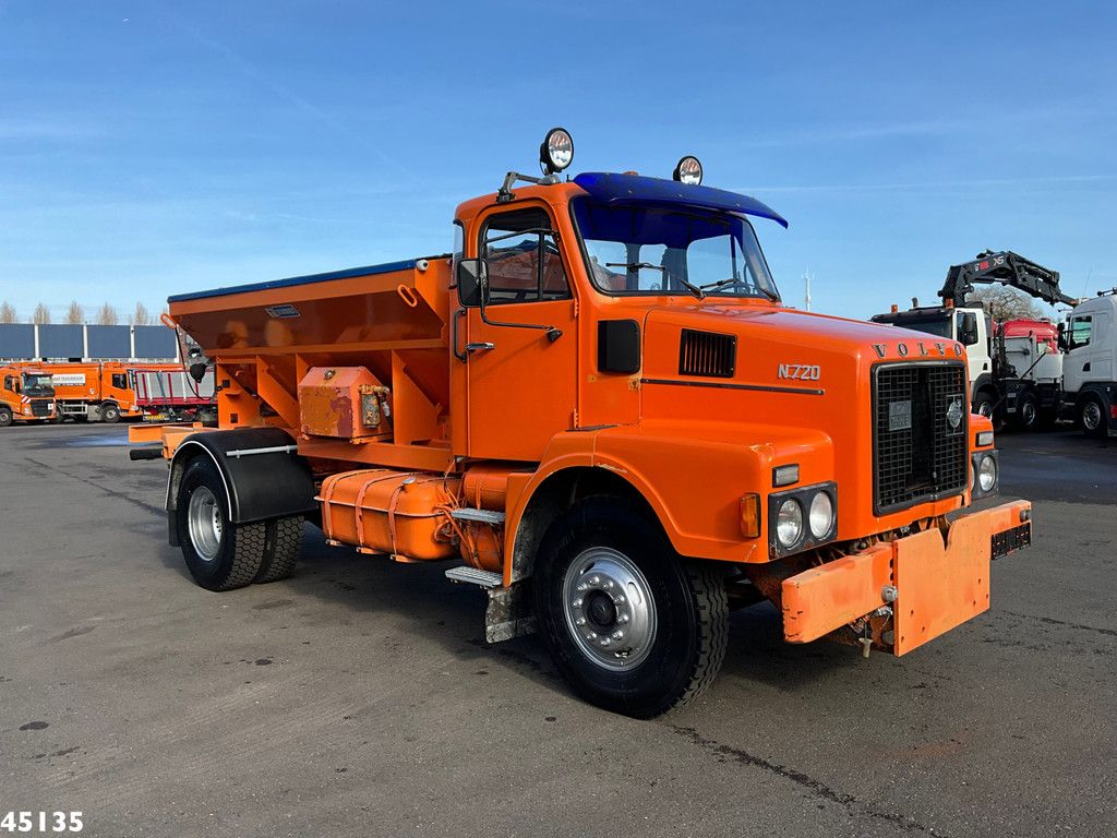 Volvo N720 Schmidt Zoutstrooier Just 60.240 km!