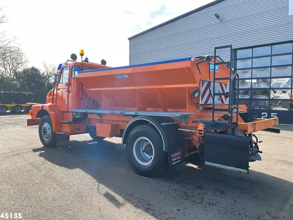 Volvo N720 Schmidt Zoutstrooier Just 60.240 km!