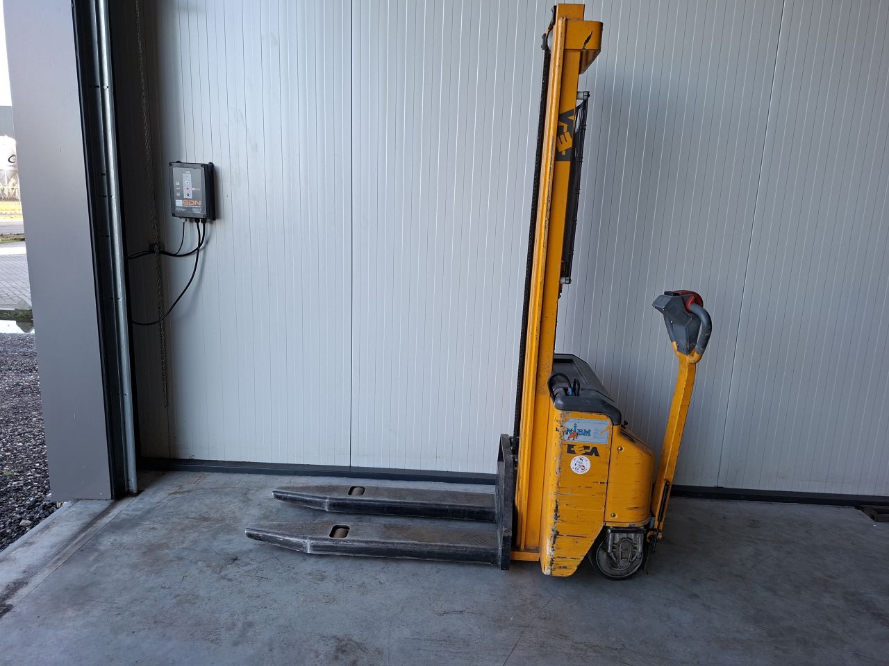 Elektrische stapelaar Carrelli 3.7 meter 1000 kg