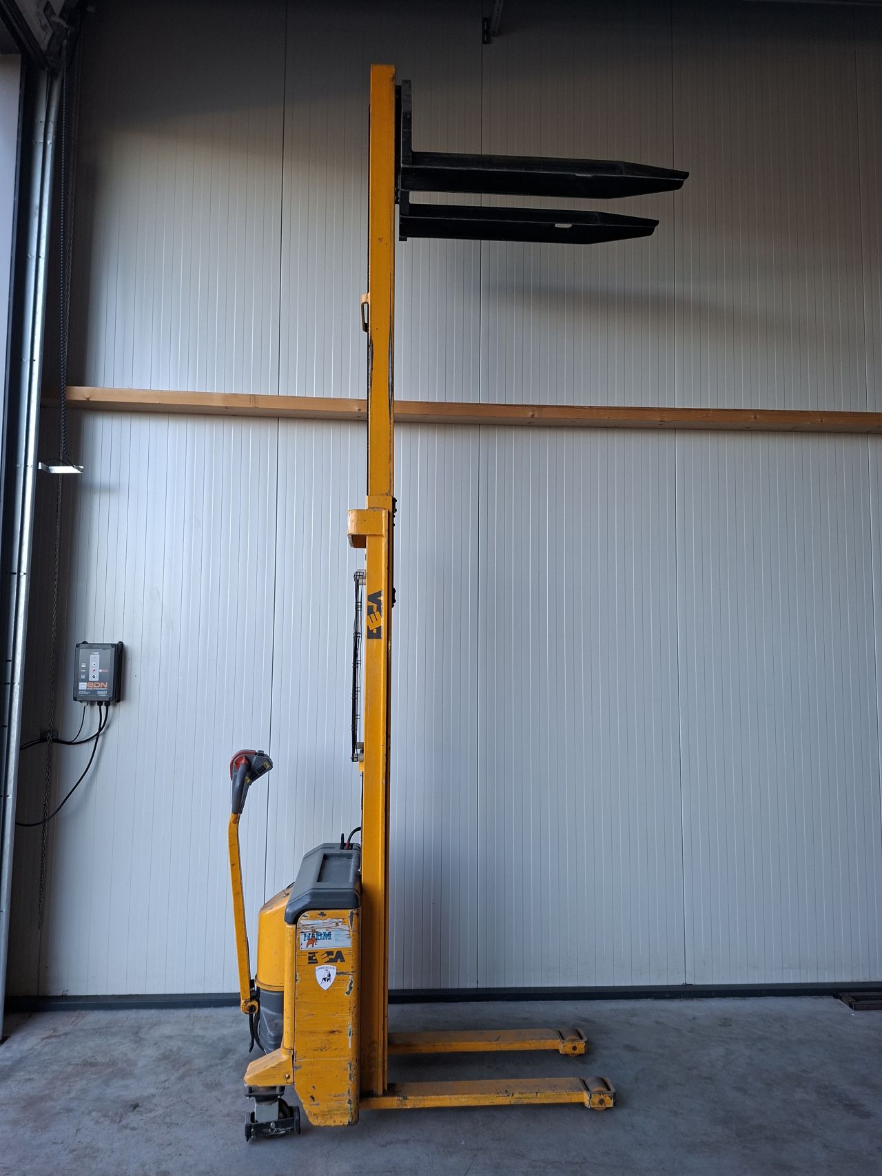 Elektrische stapelaar Carrelli 3.7 meter 1000 kg