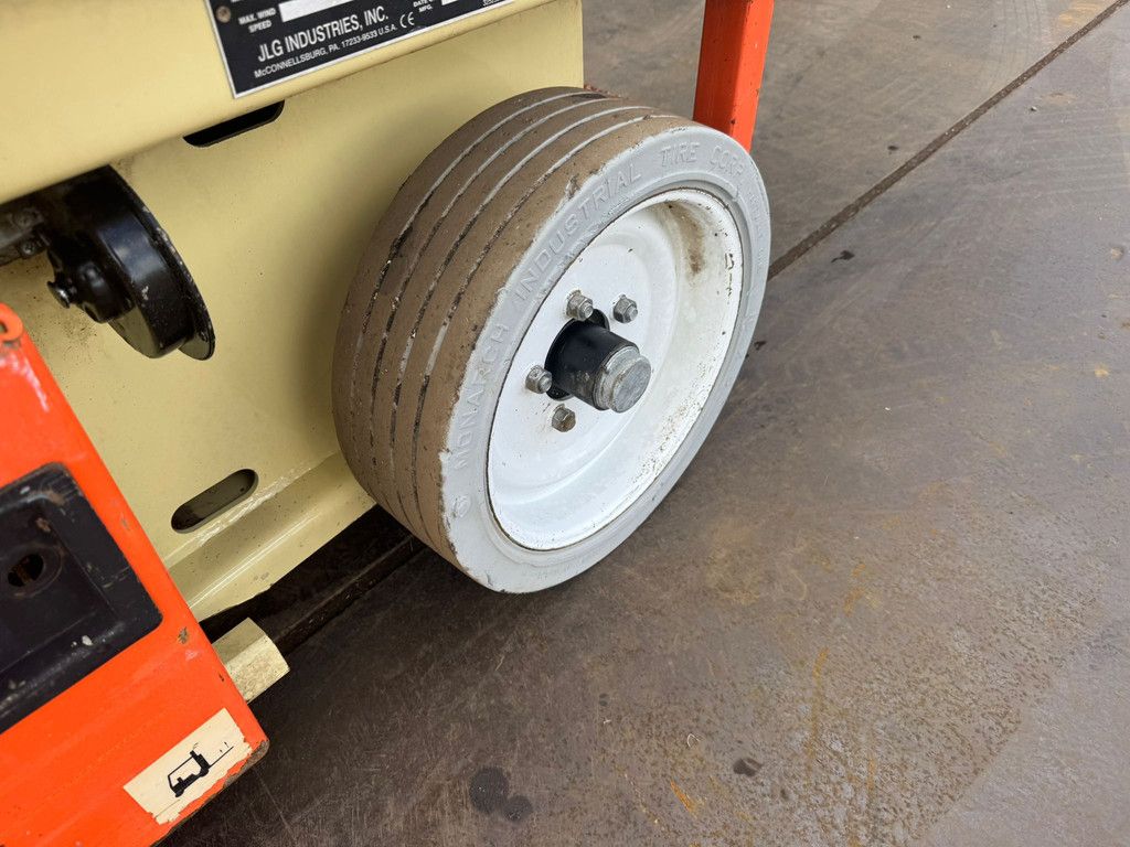 JLG JLG 2033 Schaarhoogwerker