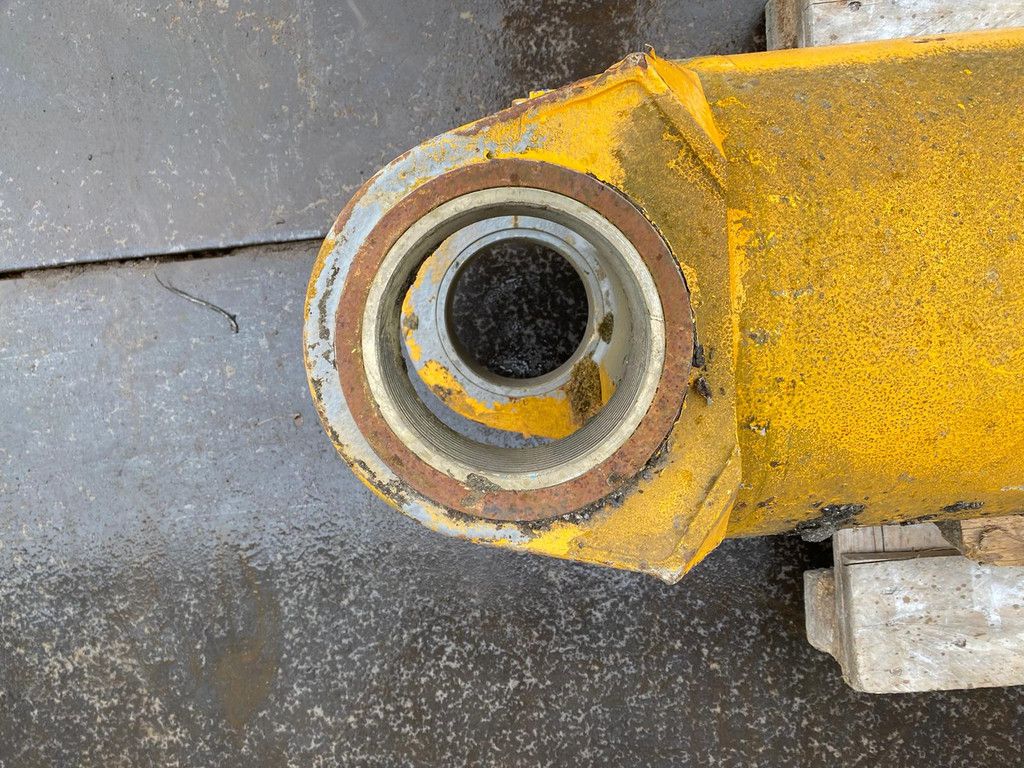 Liebherr LTM 1100 Hefcilinder / Boom cylinder