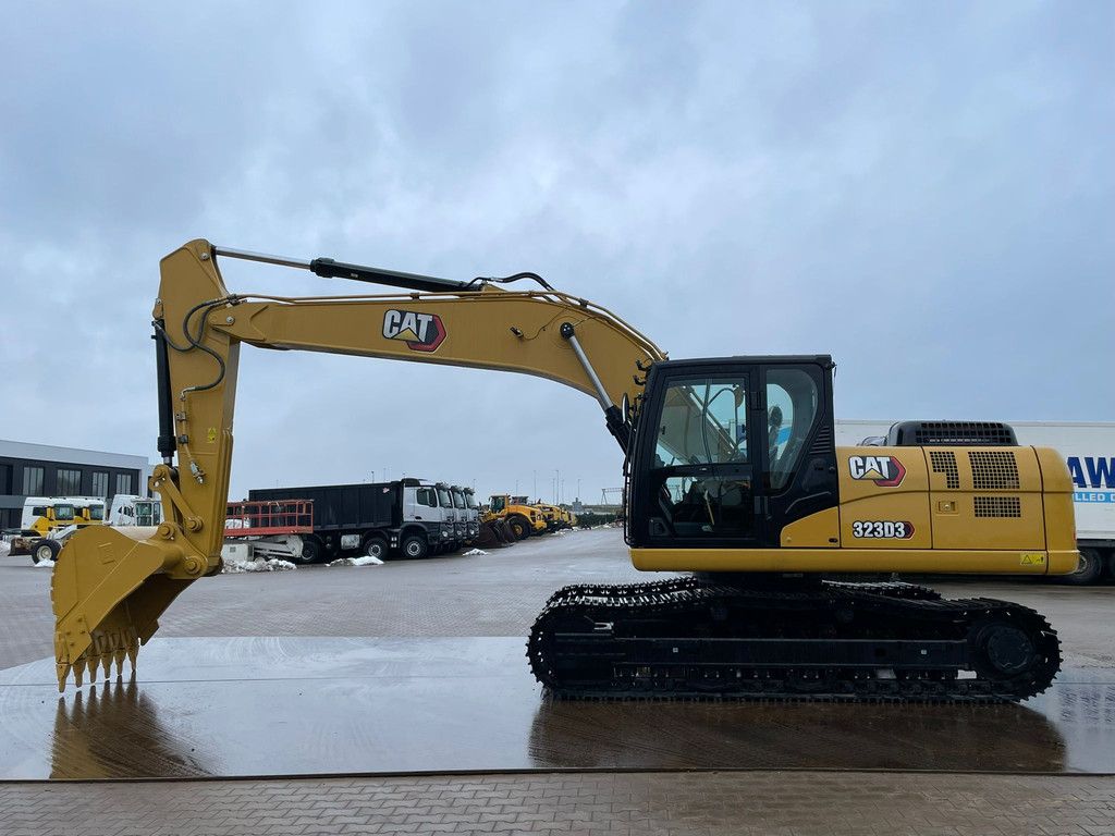 Caterpillar 323D3