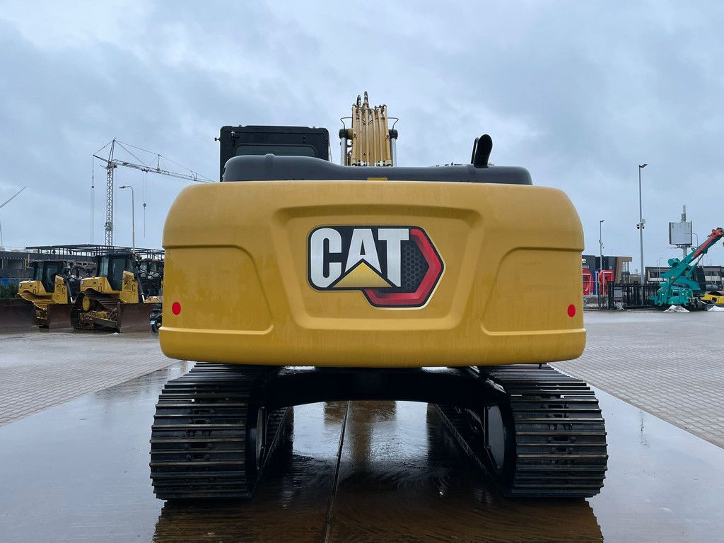 Caterpillar 323D3