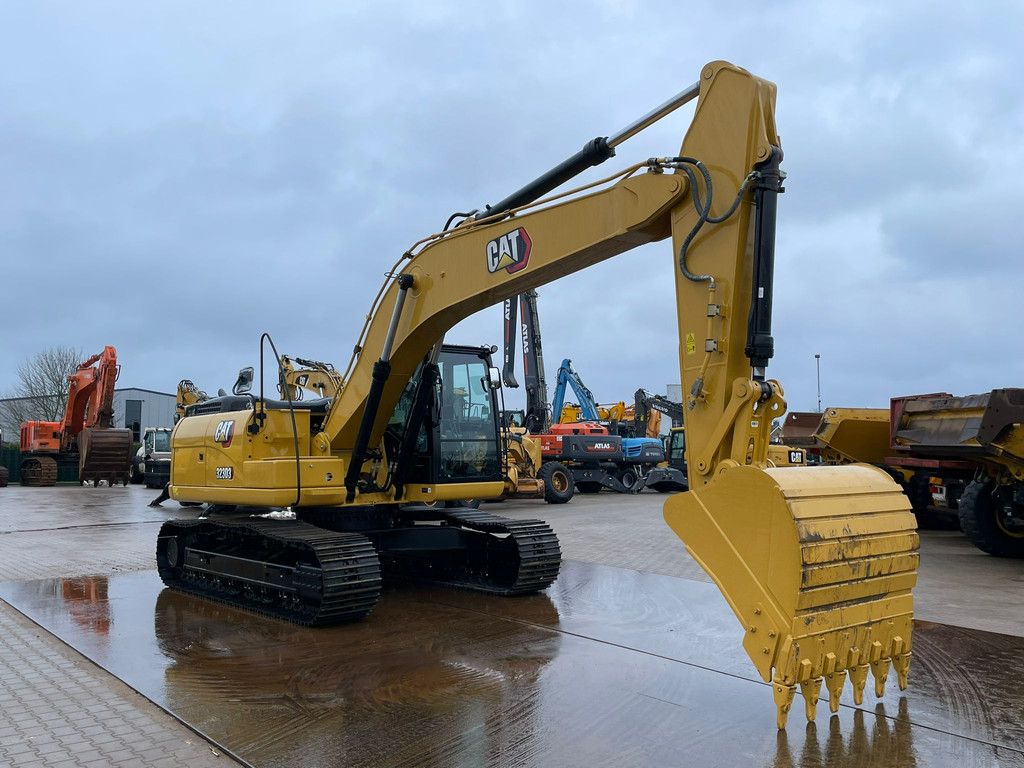 Caterpillar 323D3