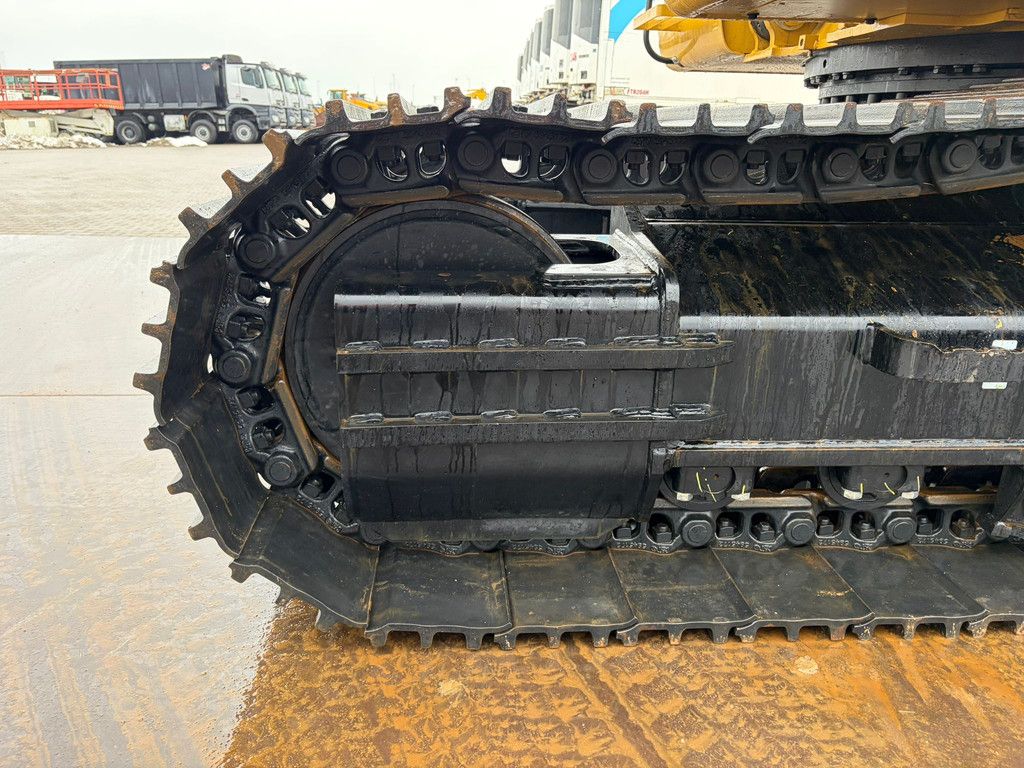 Caterpillar 323D3