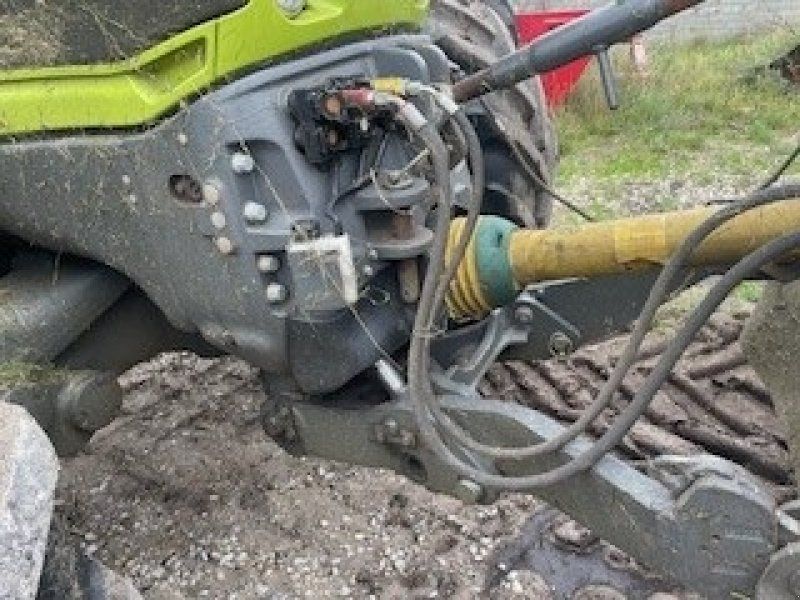 Claas AXION 870 CMATIC