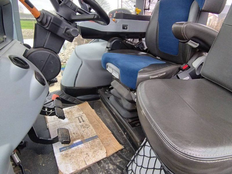 New Holland T7 210 AC